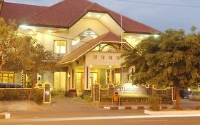 Diamond Hotel Solo Surakarta